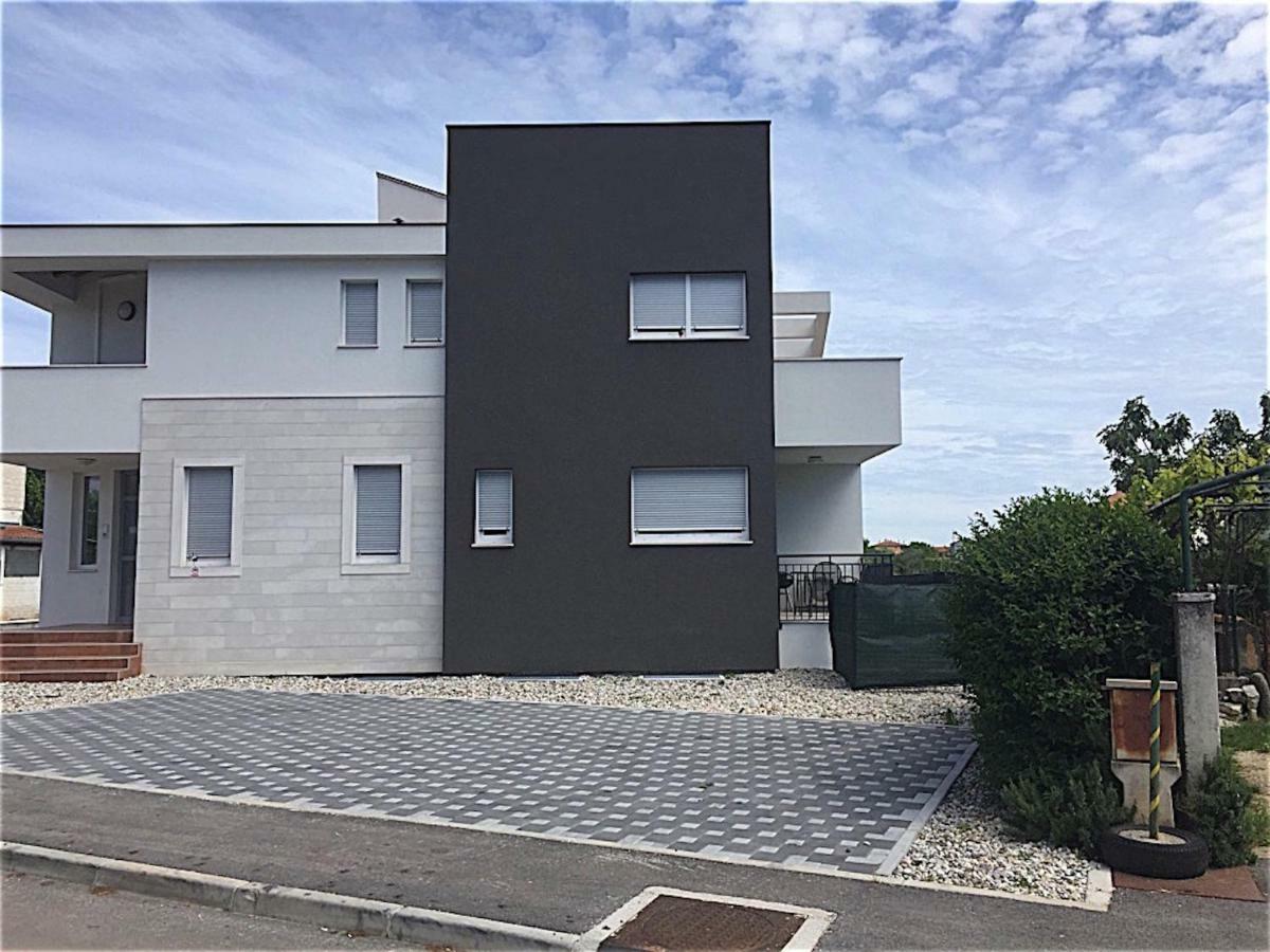Apartments Peti Pula Exterior foto
